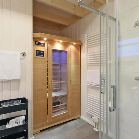 Semesterbostad Stunning In Ostseeresort With Sauna *